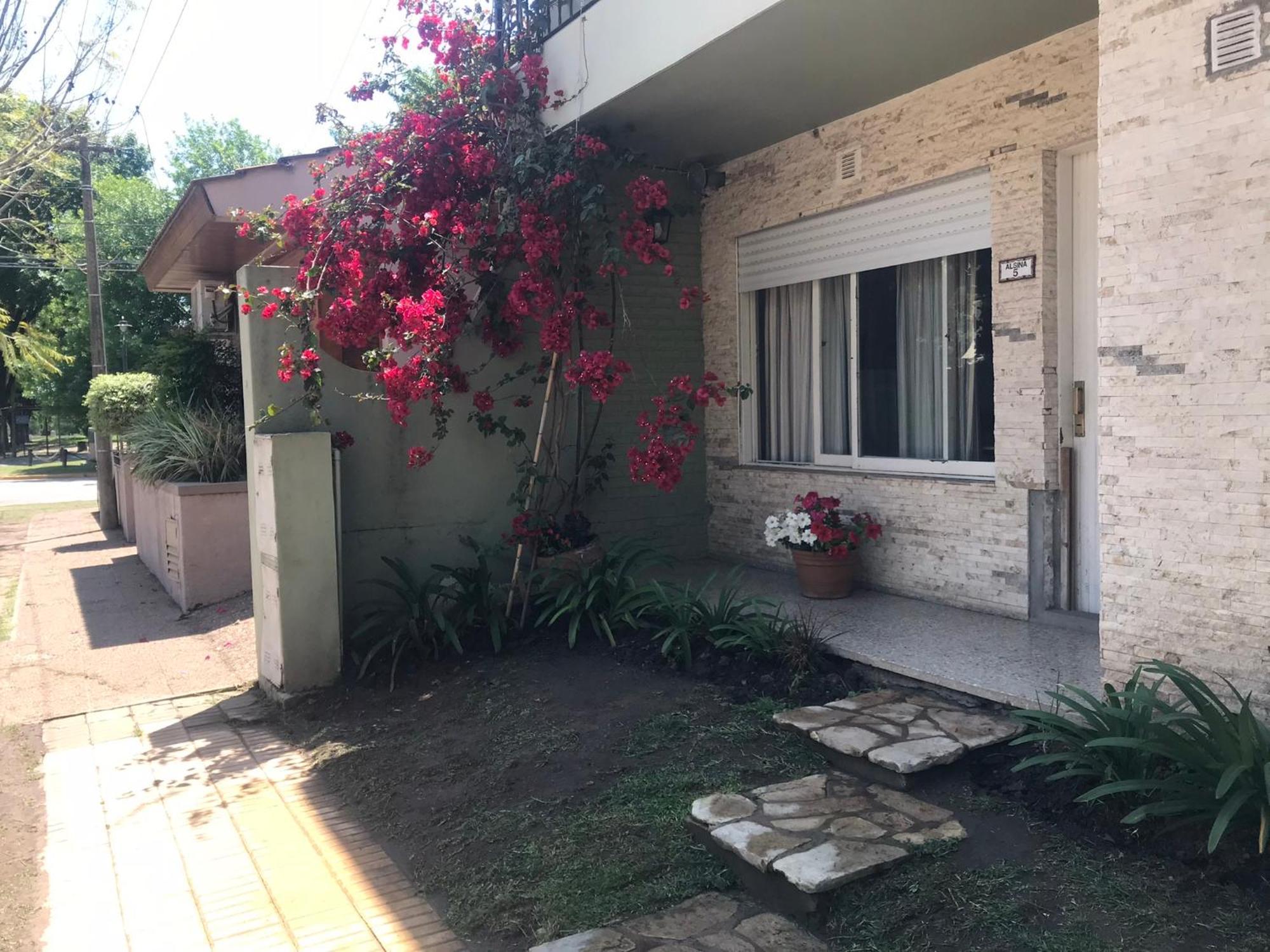 Boulevard Alsina 5 Apartment